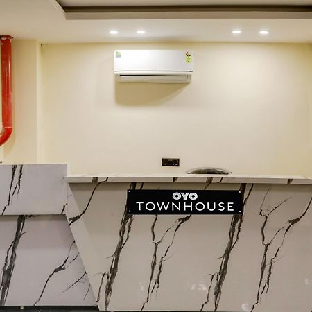 Townhouse Magnolia Corporate Stays Gurgaon Extérieur photo