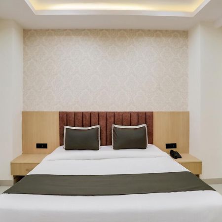 Townhouse Magnolia Corporate Stays Gurgaon Extérieur photo